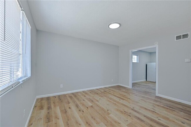 Building Photo - 955 Tilden St NW