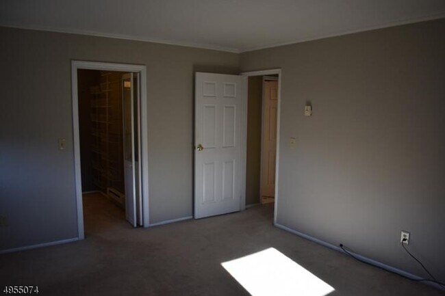 Building Photo - 322 Richard Mine Rd