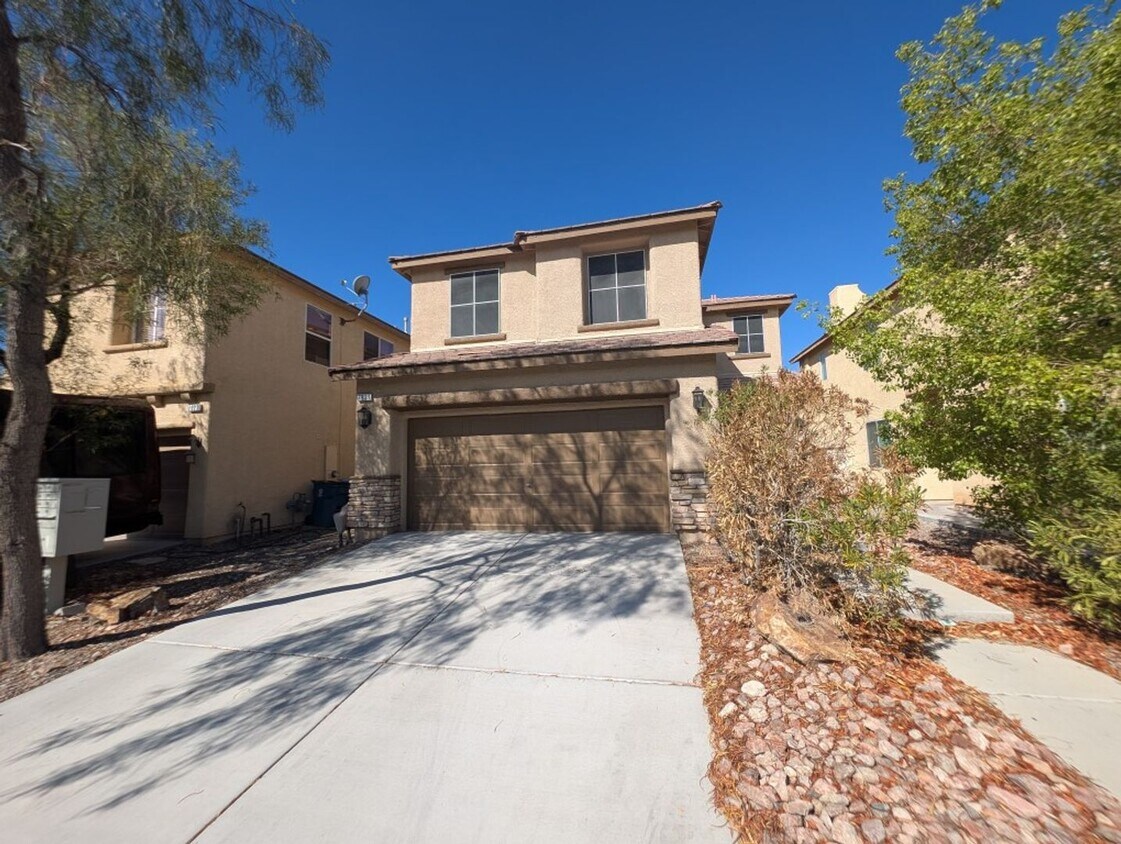 Foto principal - 7931 N Kelburn Hill St
