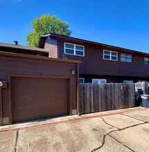 Building Photo - 10006 Carlsbad Dr