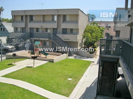 Foto del edificio - 1132 S Grand View St