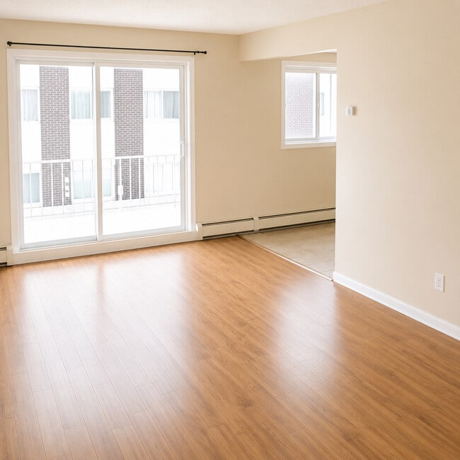 Building Photo - Capilano Court