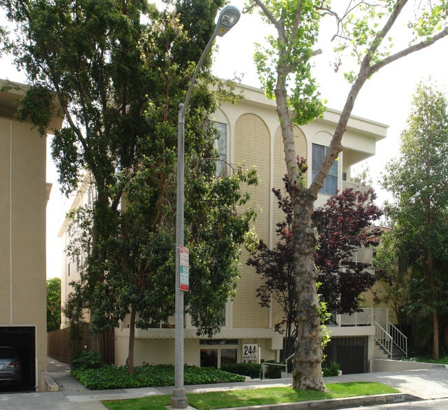 Foto del edificio - 244 N Almont Dr