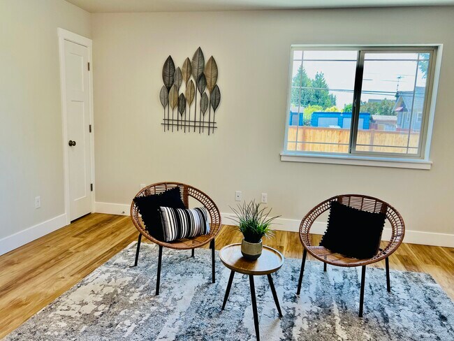 Foto del edificio - 3637 S Ainsworth Ave