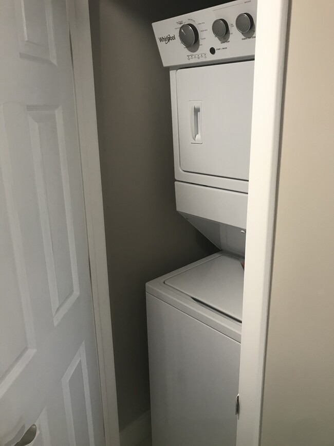 Washer/Dryer Combo - Wawaset Park Apartments