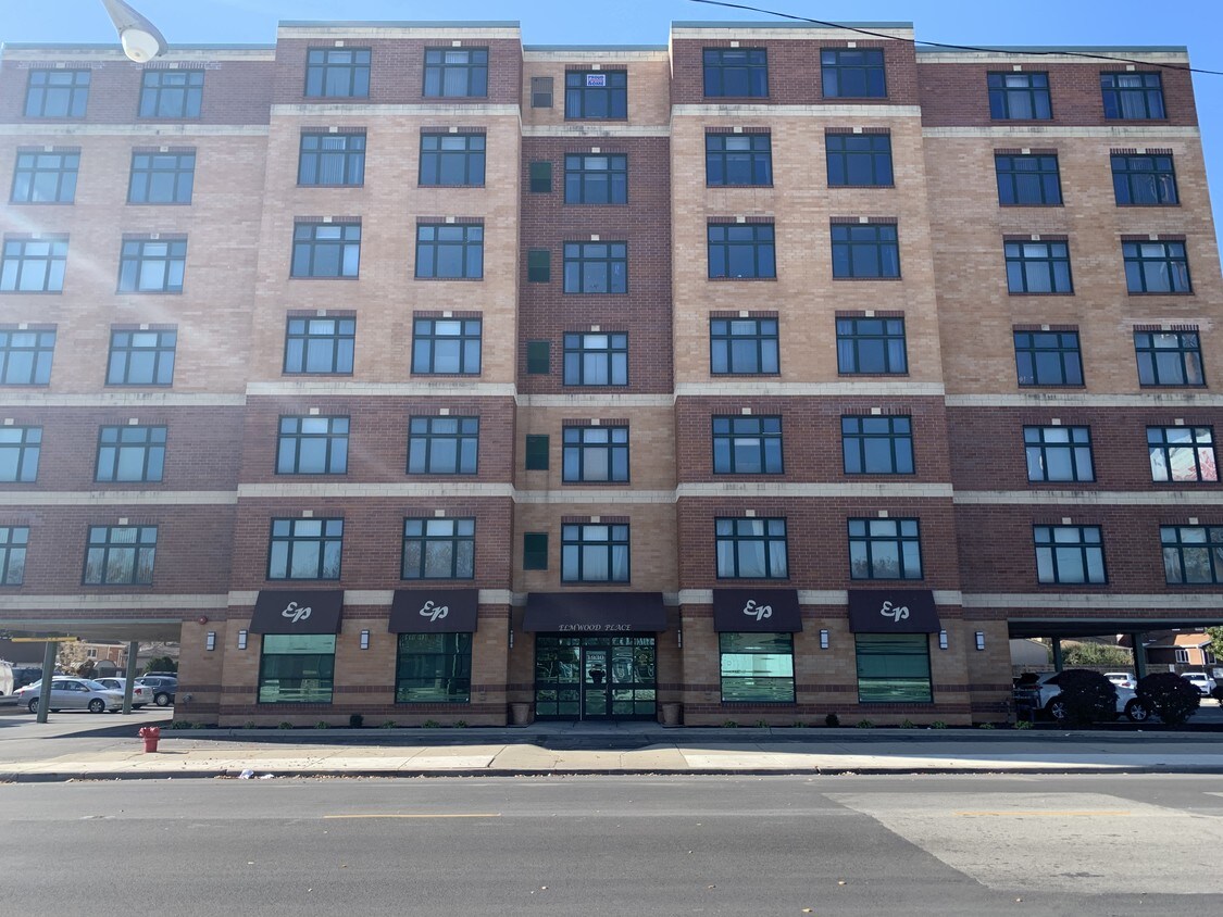 1930 N Harlem Ave, Elmwood Park, IL 60707 Condo for Rent in Elmwood