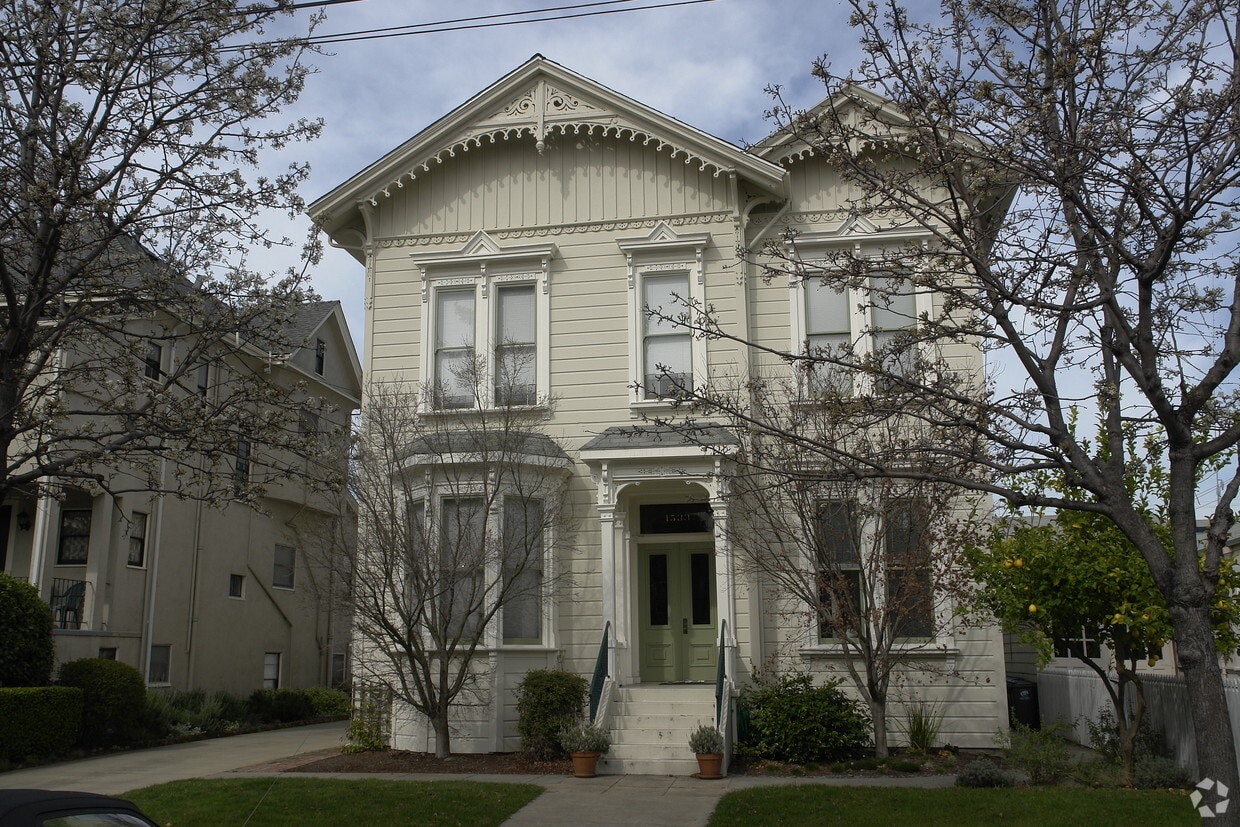 Building Photo - 1533 Union St