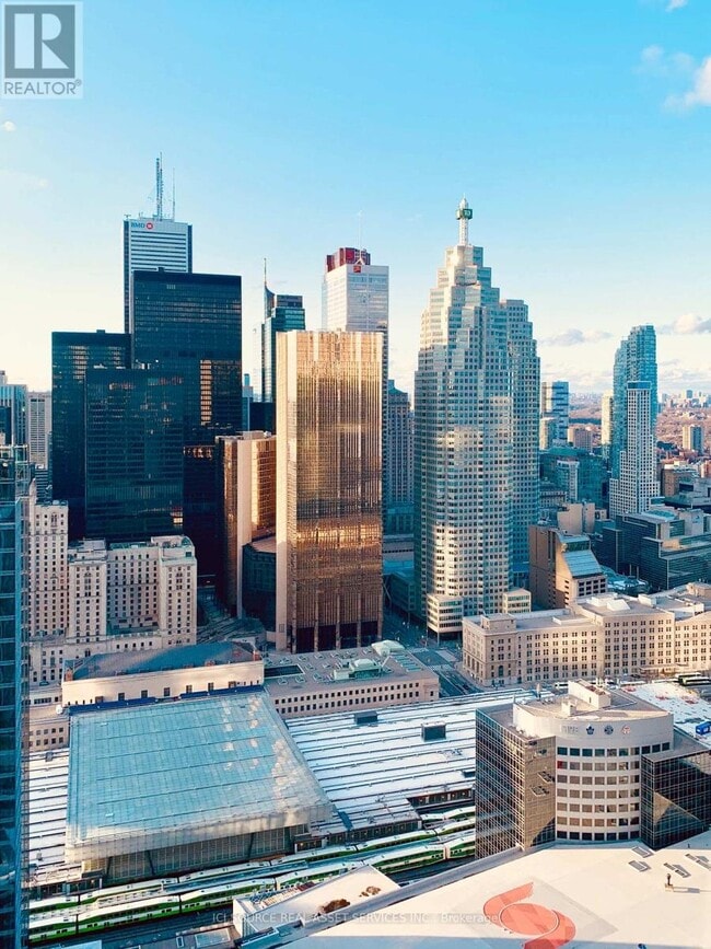 Building Photo - 100 Harbour St