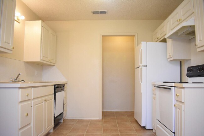 Foto del edificio - 6117 38th St