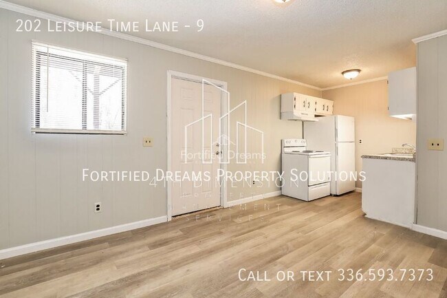 Building Photo - 202 Leisure Time Ln