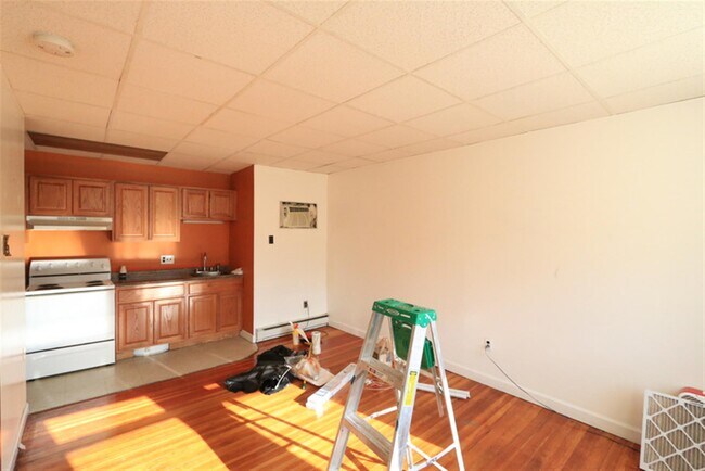 Building Photo - 1145 Broadway