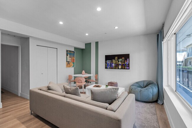 Foto del edificio - 1313 15th St