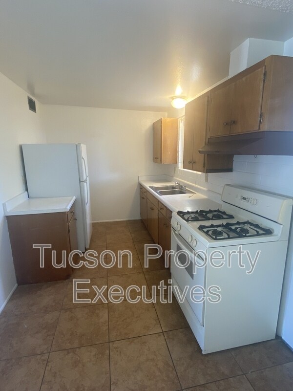 Foto del edificio - 4239 E Lee St