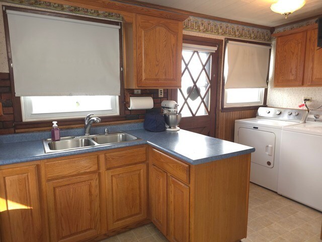 Foto del edificio - 17053 Lorenz Ave