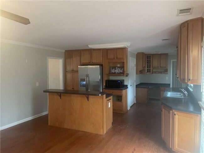 Foto del edificio - 227 Sandra Dr NW