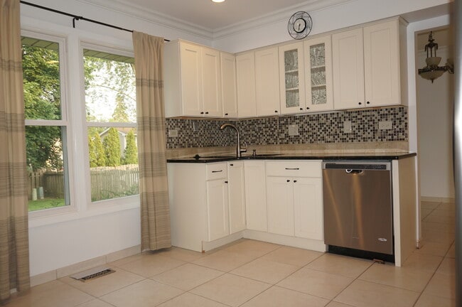 Foto del edificio - 773 Cardinal Ln