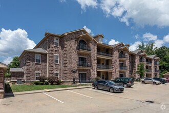 Building Photo - The Fountain at Maumelle