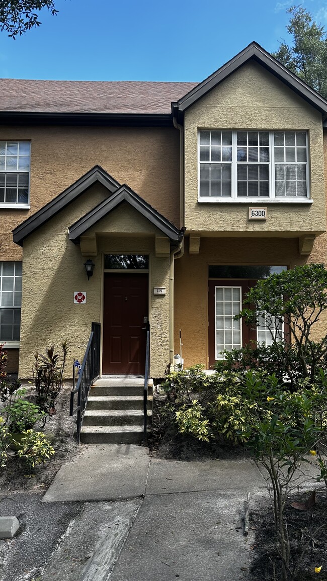 Unit Outside - 6300 Raleigh St