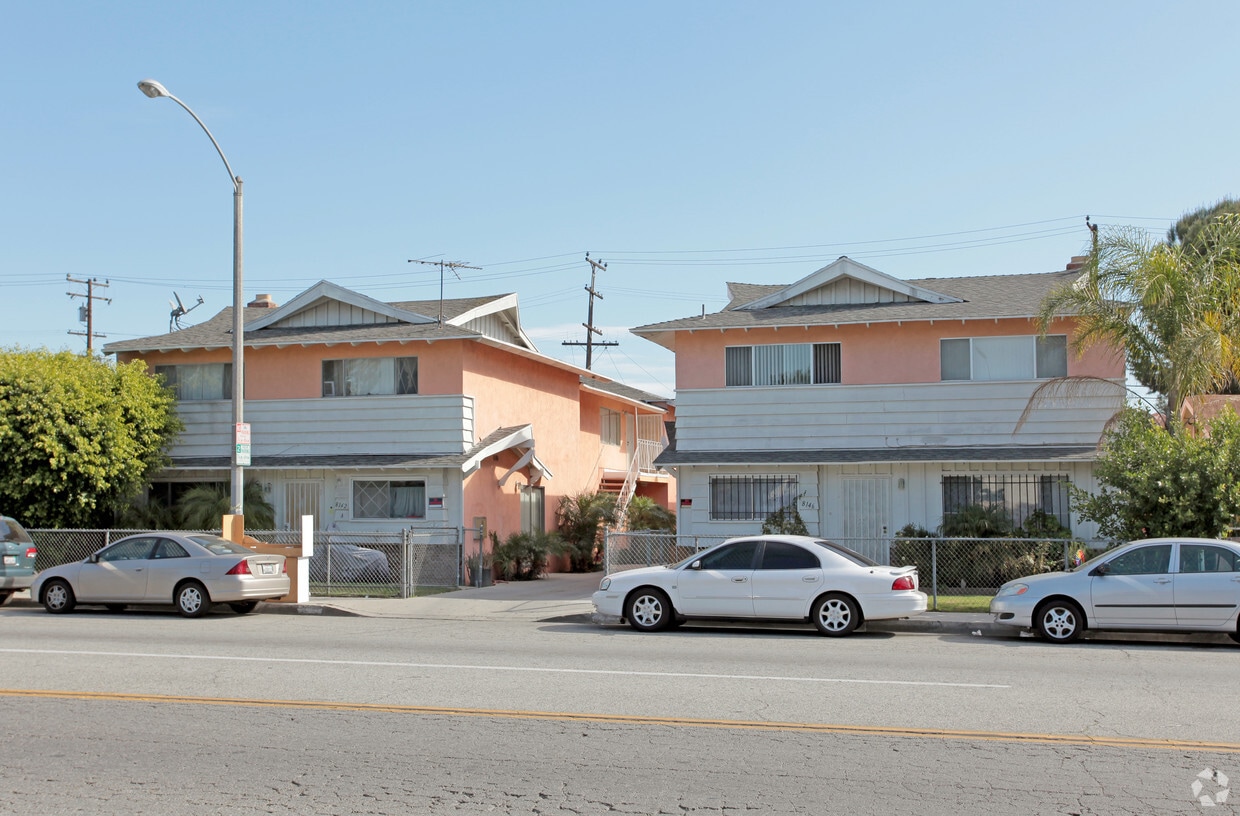 Primary Photo - 8142-8146 Seville Ave