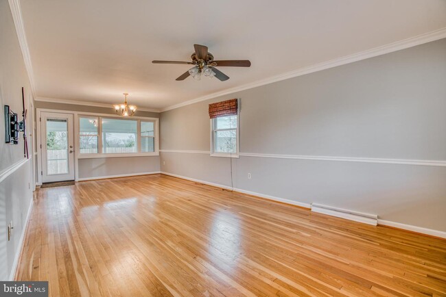 Building Photo - 45 E Timonium Rd