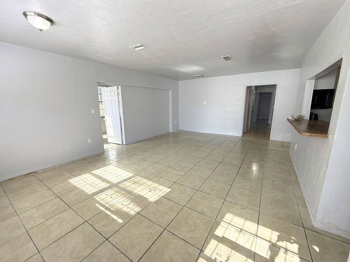 Foto principal - 1711 NW 135th St