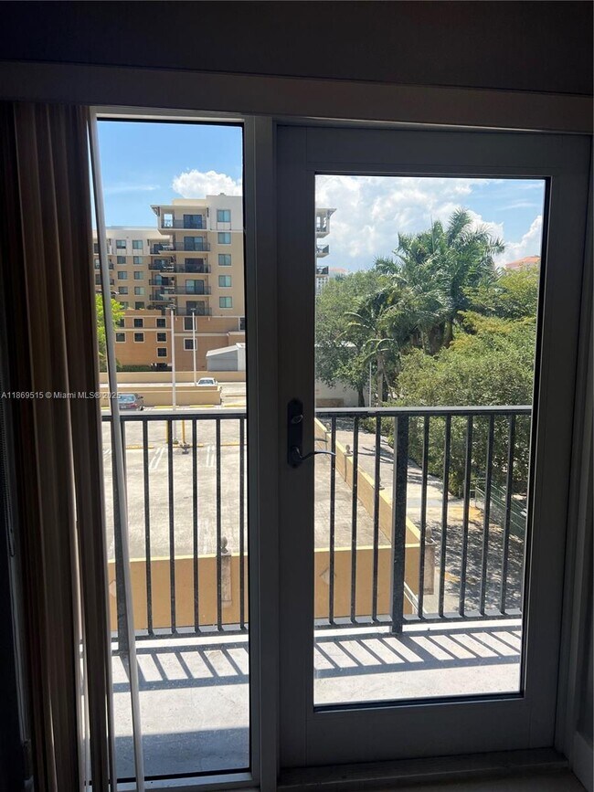 Foto del edificio - 3410 Coral Wy