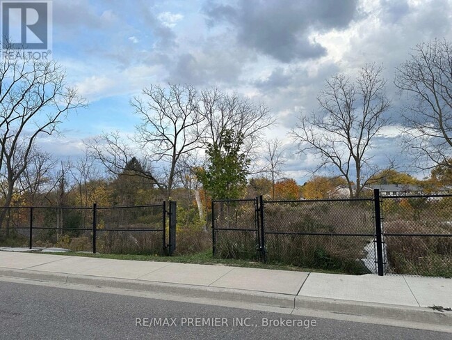 Building Photo - 25 Pelican Ln