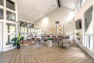 Building Photo - Edge at Lakeview