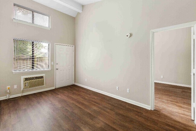 Building Photo - 3707 Squaw Valley Dr SW
