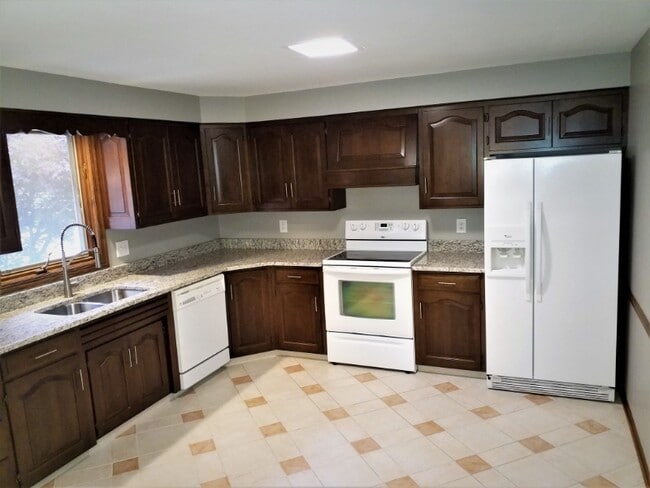 Foto del edificio - 2131 Mohler Dr NW