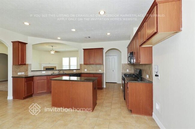 Building Photo - 30702 Wisteria Trace Dr