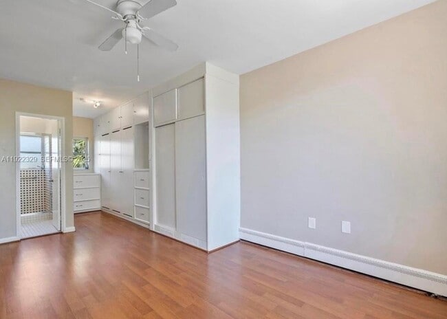 Foto del edificio - 10281 E Bay Harbor Dr