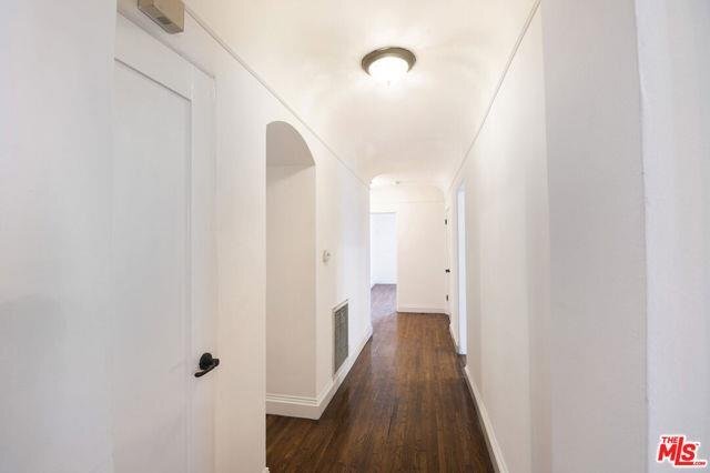 Foto del edificio - 6329 W 6th St