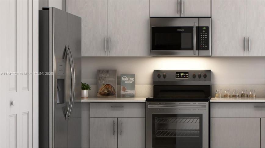 Foto principal - 3 bedroom in Miami FL 33167