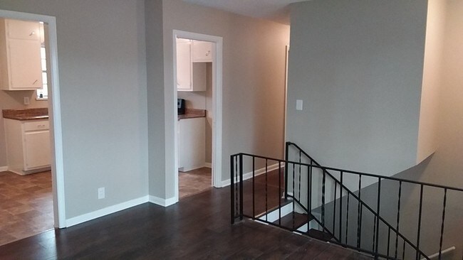 Foto del edificio - 5500 Crestview Dr
