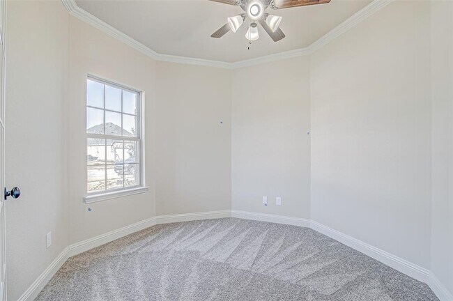 Foto del edificio - 7819 Cypress Dr