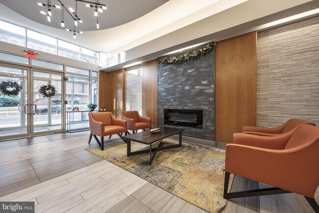 Foto del edificio - 355 I St SW