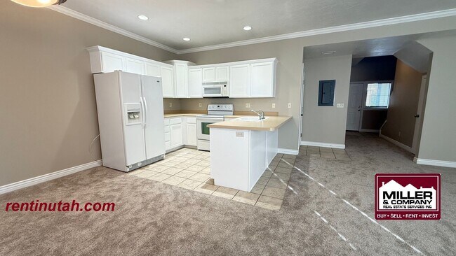 Foto del edificio - Beautiful townhouse in The Cottages at 9th!