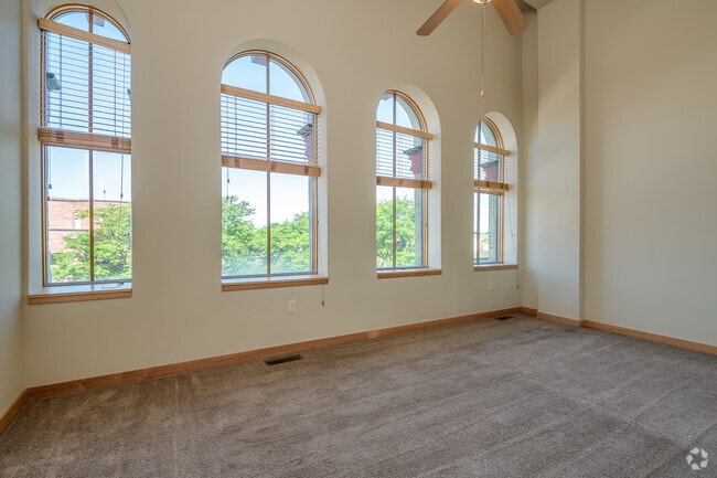 2BR, 1.5BA - 1,450SF - Bedroom - Retlaw
