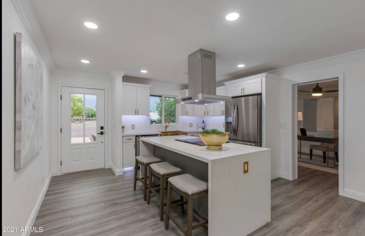 Building Photo - 3502 N Carhill Ave