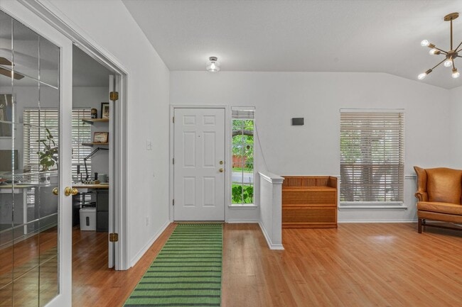 Foto del edificio - 1218 Highland Dr