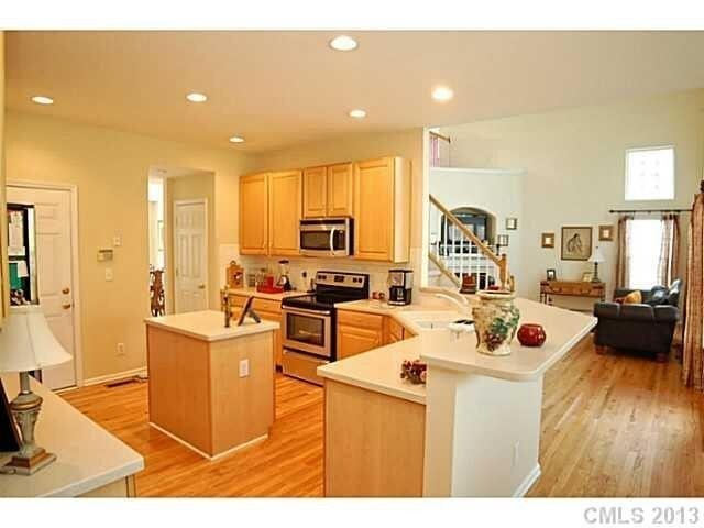 Foto del edificio - 9012 Tintinhull Ln