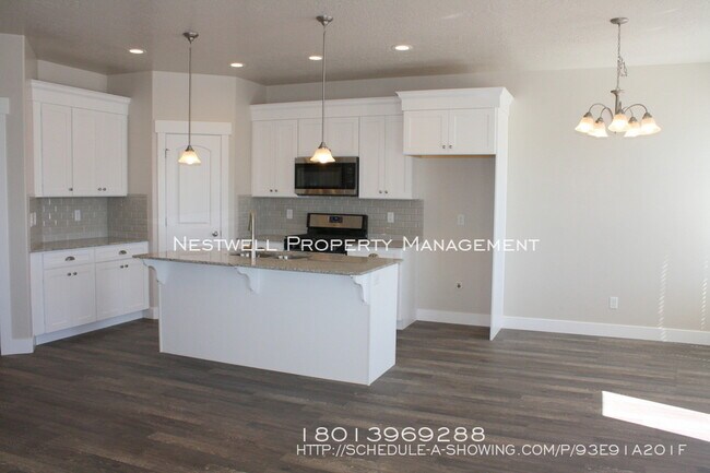 Building Photo - Lehi townhome in The Exchange