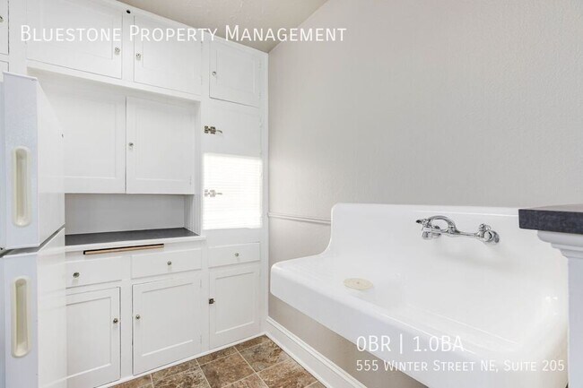 Foto del edificio - 555 Winter St NE