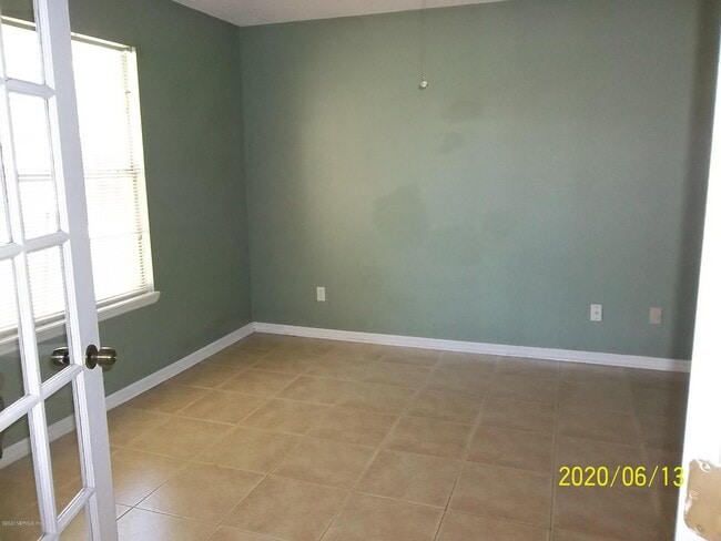Building Photo - 2921 College Park Dr