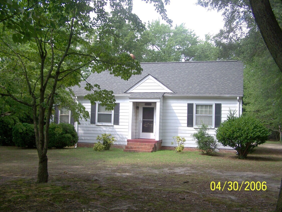Primary Photo - 8170 Lee-Davis Rd