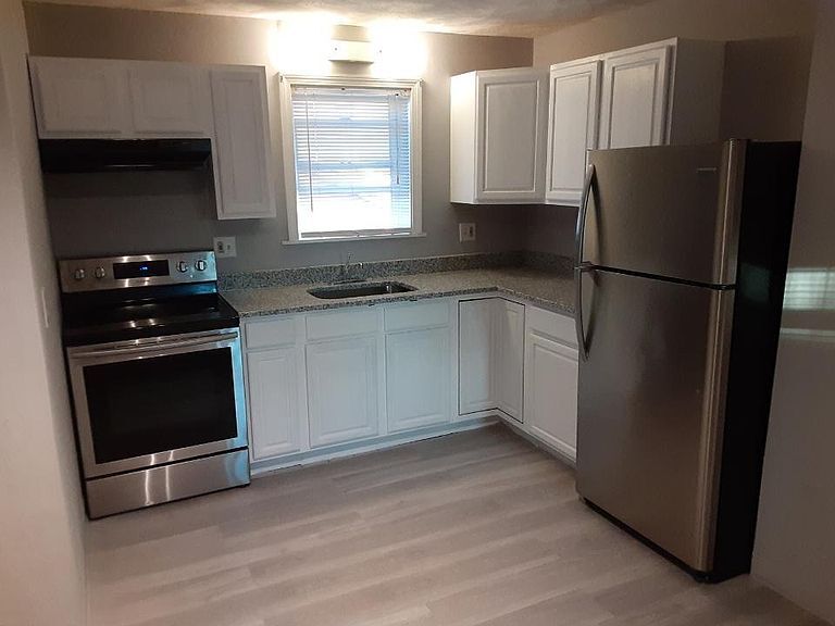 Foto principal - 14 Endicott St