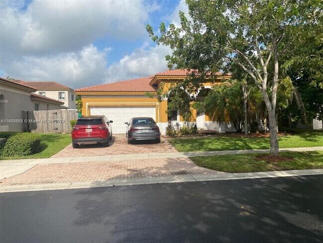 Foto del edificio - 2106 NE 40th Ave
