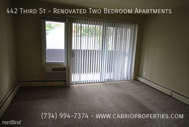 Building Photo - 442 Third St-Renovated Two Bedroom Apartments