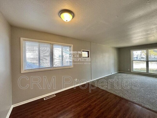 Building Photo - 5409 Arrowhead Blvd
